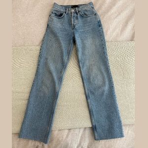 90s Straight leg Jean size 24